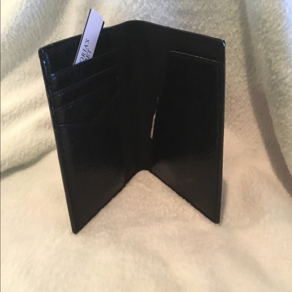 New Black Passport Case 🌍 - Picture 4 of 6